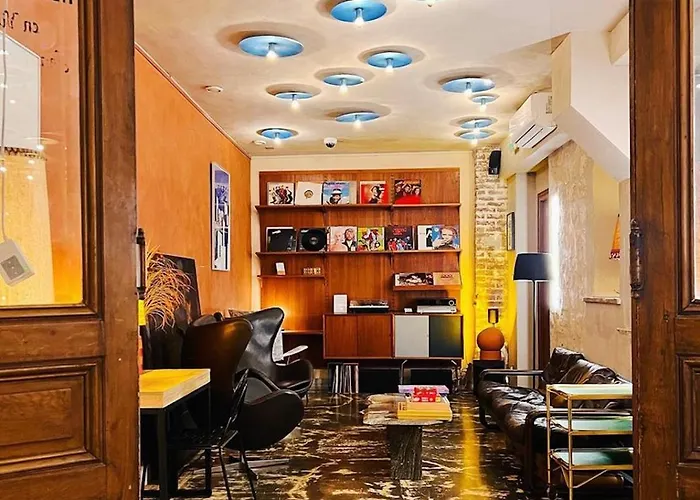 La Nouvelle Republique & Hammam 3* Paryż