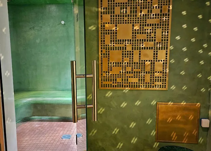 La Nouvelle Republique & Hammam Hotel Paryż