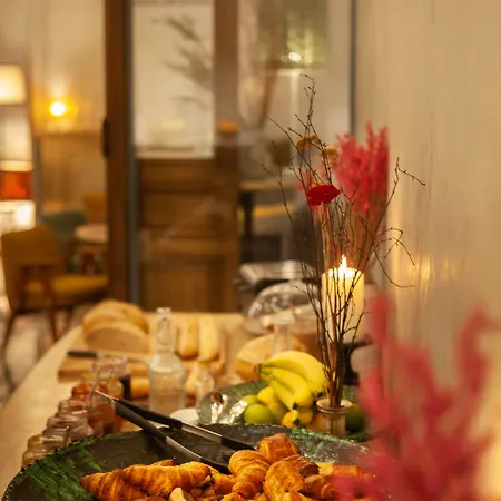 La Nouvelle Republique & Hammam Hotel Paris