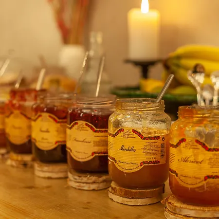 Hotel La Nouvelle Republique & Hammam