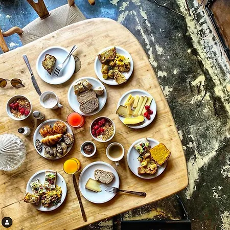 La Nouvelle Republique & Hammam Hotel Paris