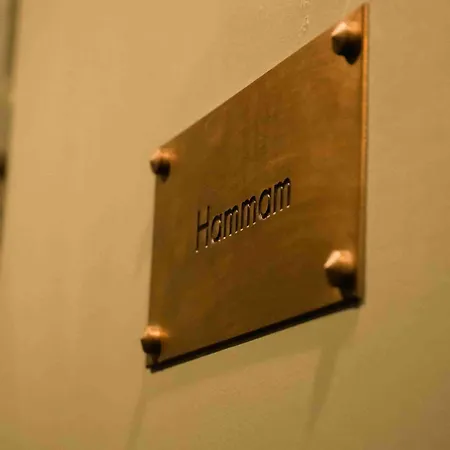 La Nouvelle Republique & Hammam パリ