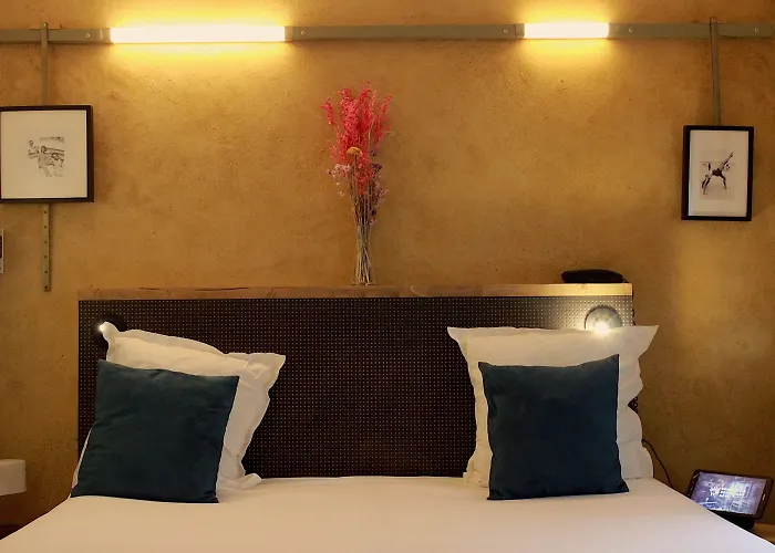 La Nouvelle Republique & Hammam Paris