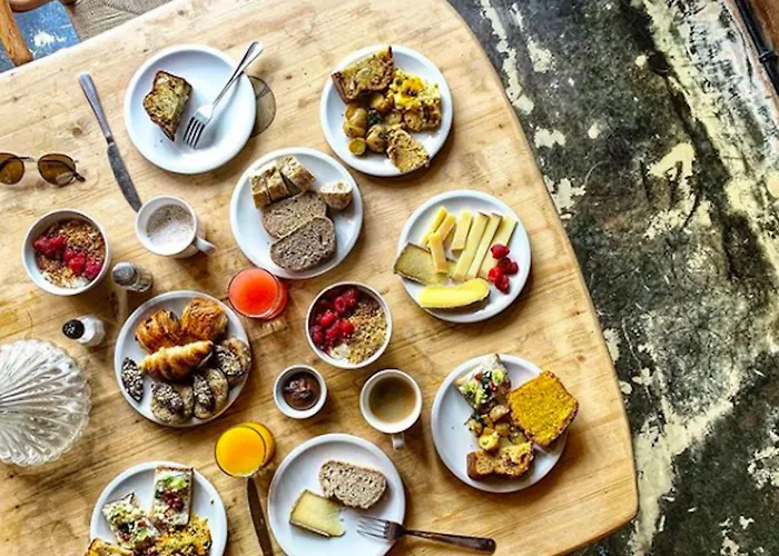 La Nouvelle Republique & Hammam Hotel Paris