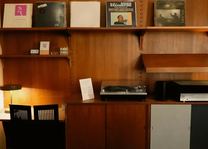 La Nouvelle Republique & Hammam Paris