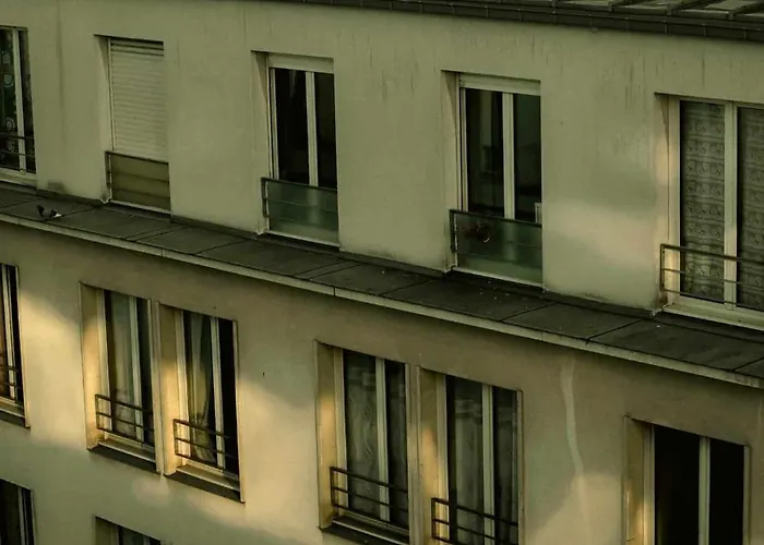 La Nouvelle Republique & Hammam Hotel