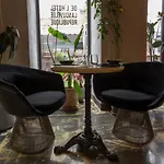 La Nouvelle Republique & Hammam מלון
