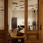La Nouvelle Republique & Hammam מלון