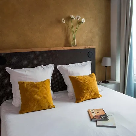 La Nouvelle Republique & Hammam Hotel